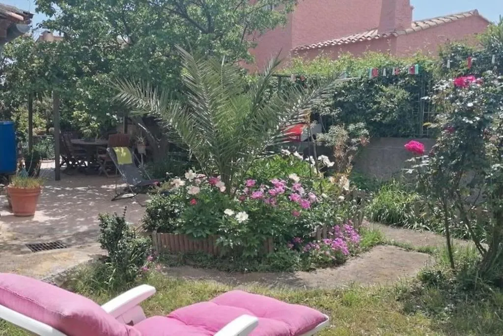 Holiday home Maison 3 Chambres 1Km De Plage Six-Fours-les-Plages